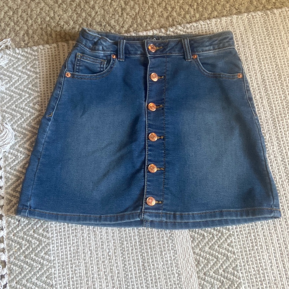 Girls skirt